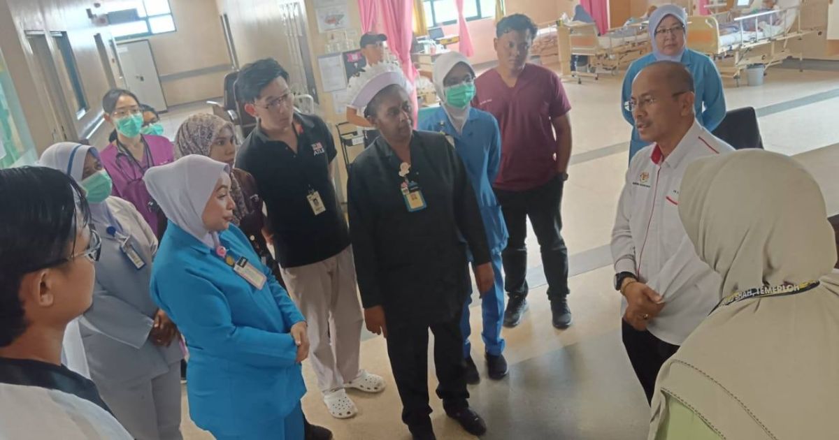 Lawatan Pengarah Kesihatan Negeri Pahang ke Wad Kenanga 8 Hospital Sultan Haji Ahmad Shah (HOSHAS), Temerloh